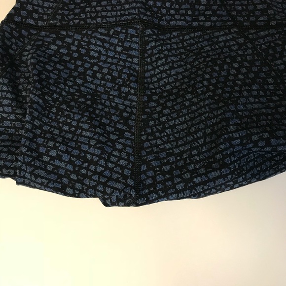 Lululemon Deep Breath Crop 21' - Picture 4 of 6